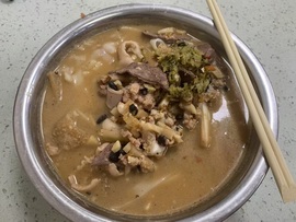 白Y鸭饿死啦主播照片