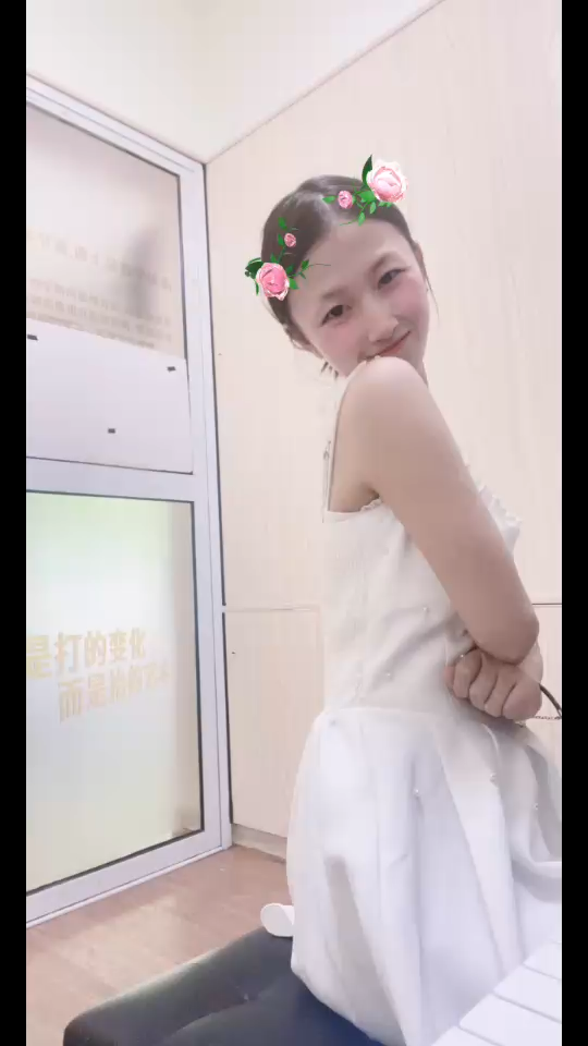 /大笑