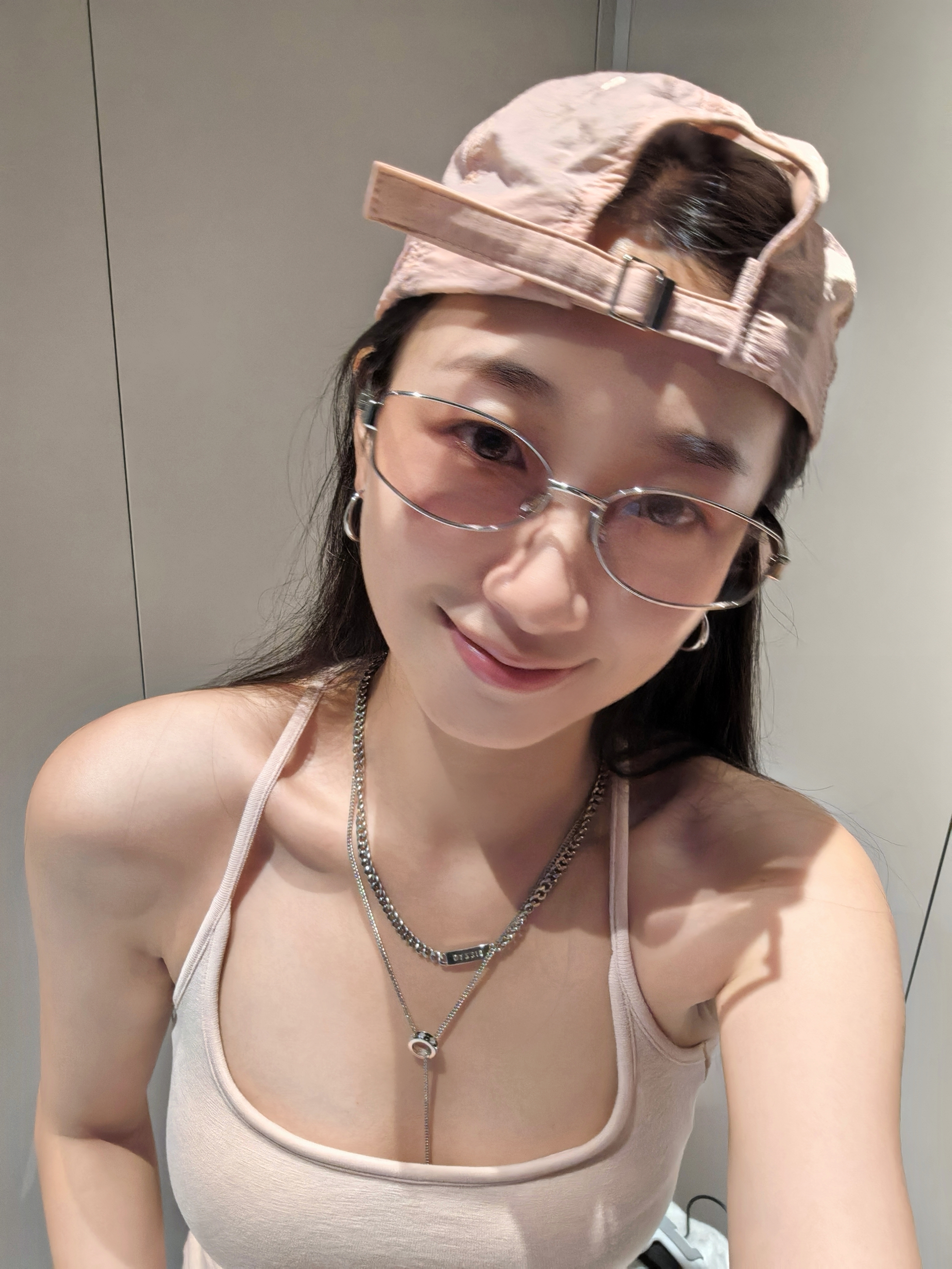 ღ瑋玮主播图片