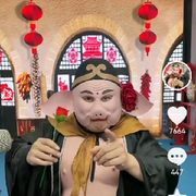 鸿得柱
