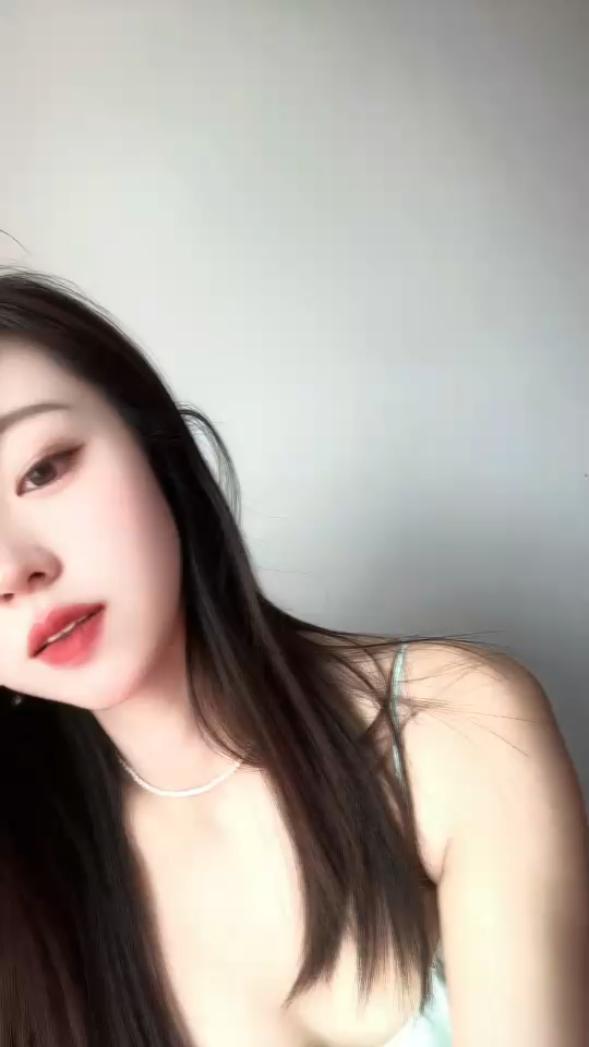 这个世界乱糟糟的，而