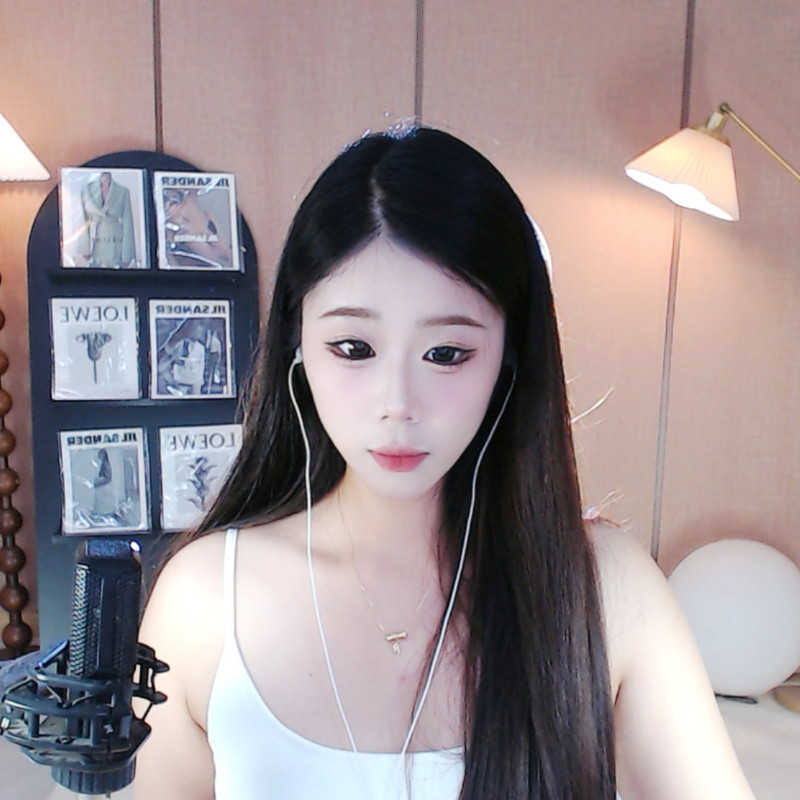 新人米苏的主播海报