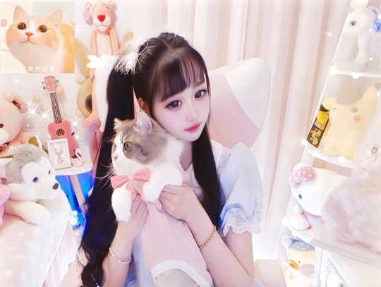 幻月💗郡主海报