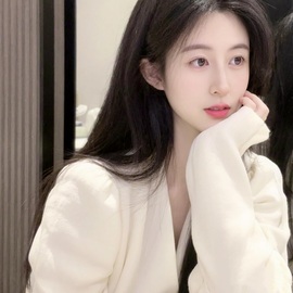 小妮的小熊主播照片