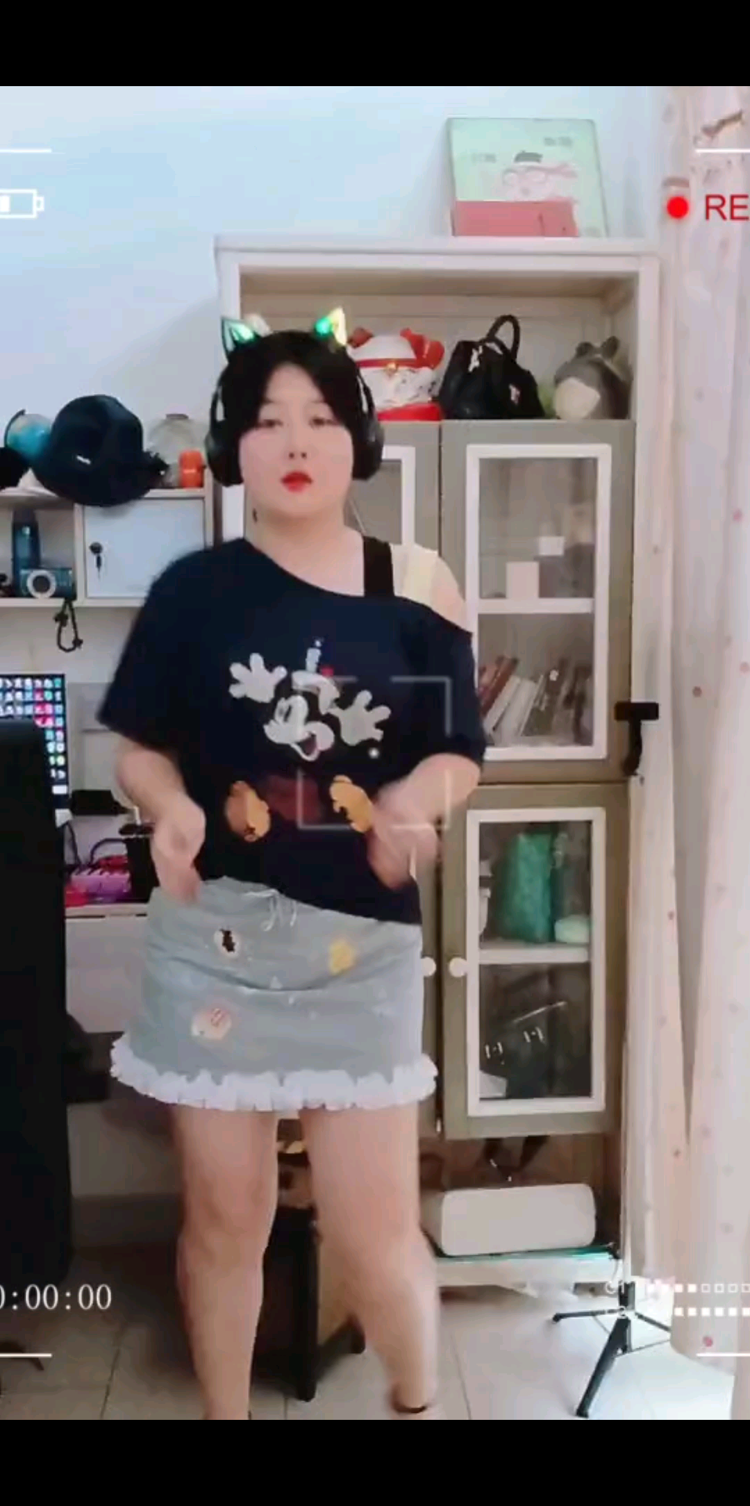 嘻嘻嘻…