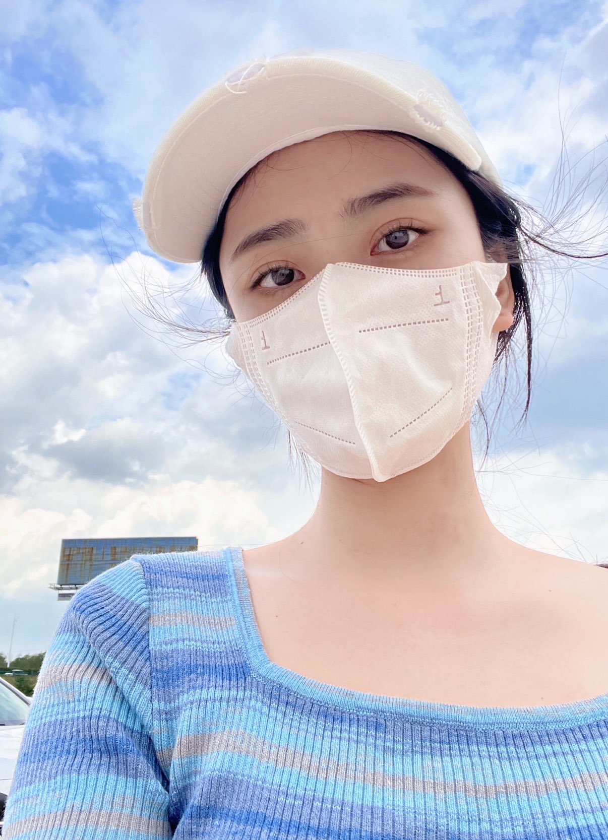 林之意主播图片