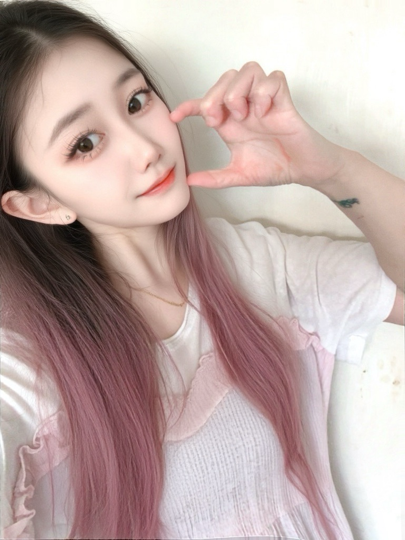扣扣冰🍎海报