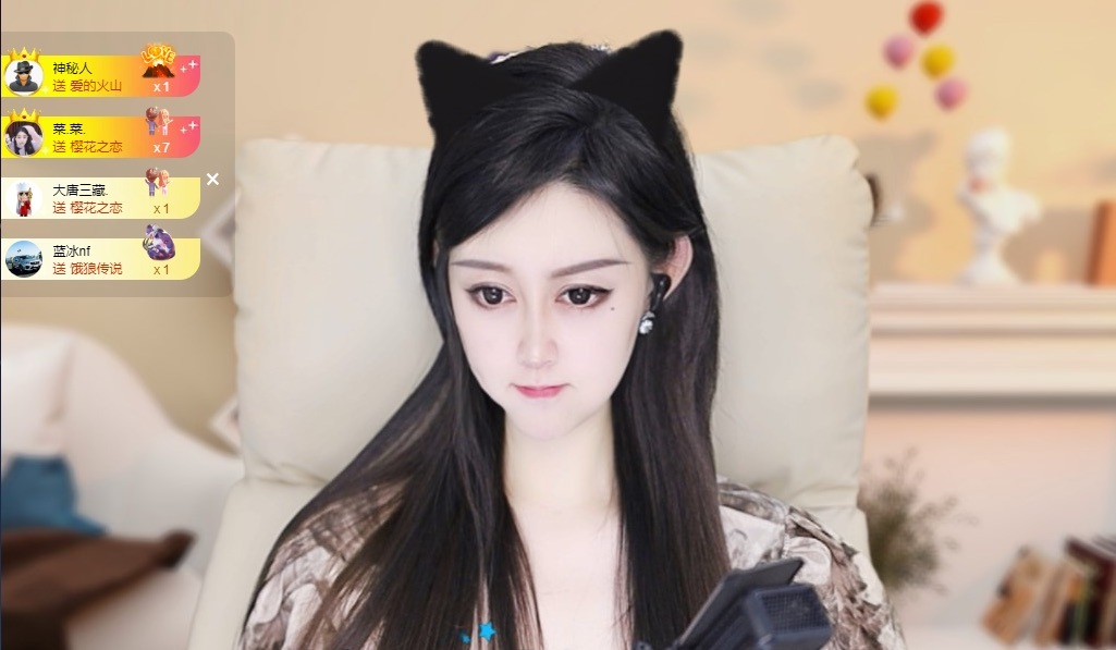 Lily喵主播图片
