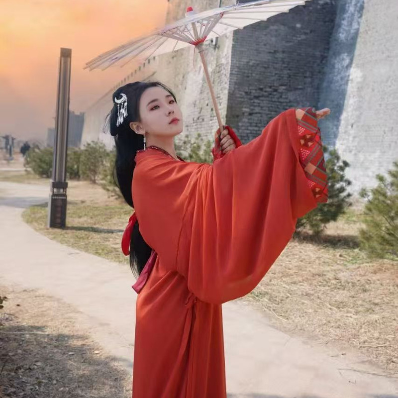 我是小困海报