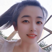 月月🫰头像