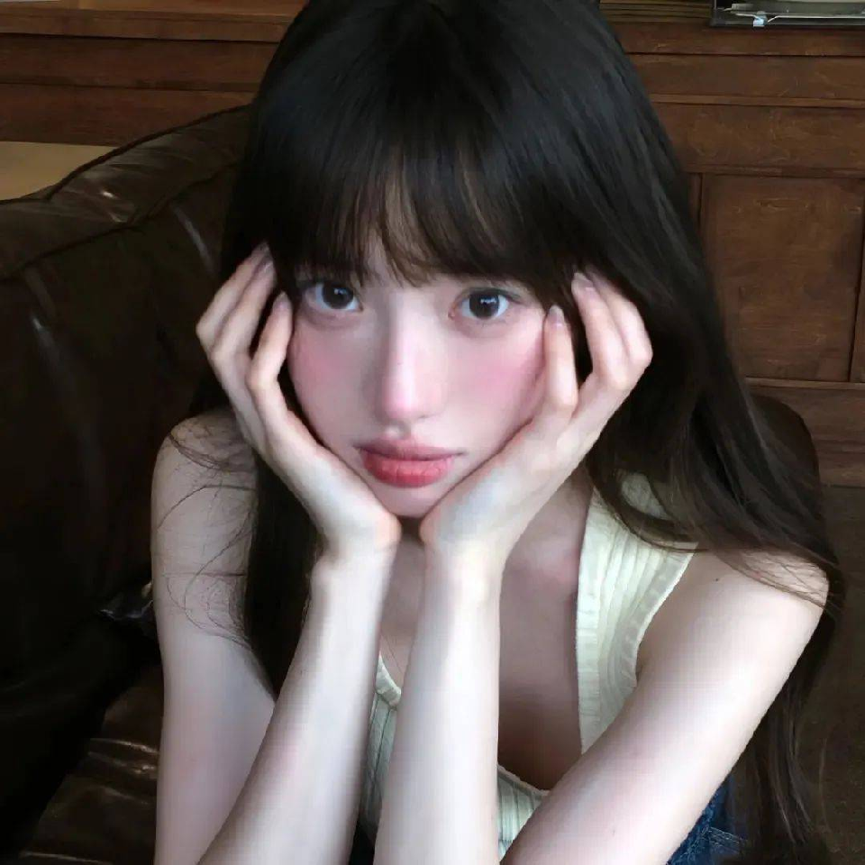 大头莹d海报