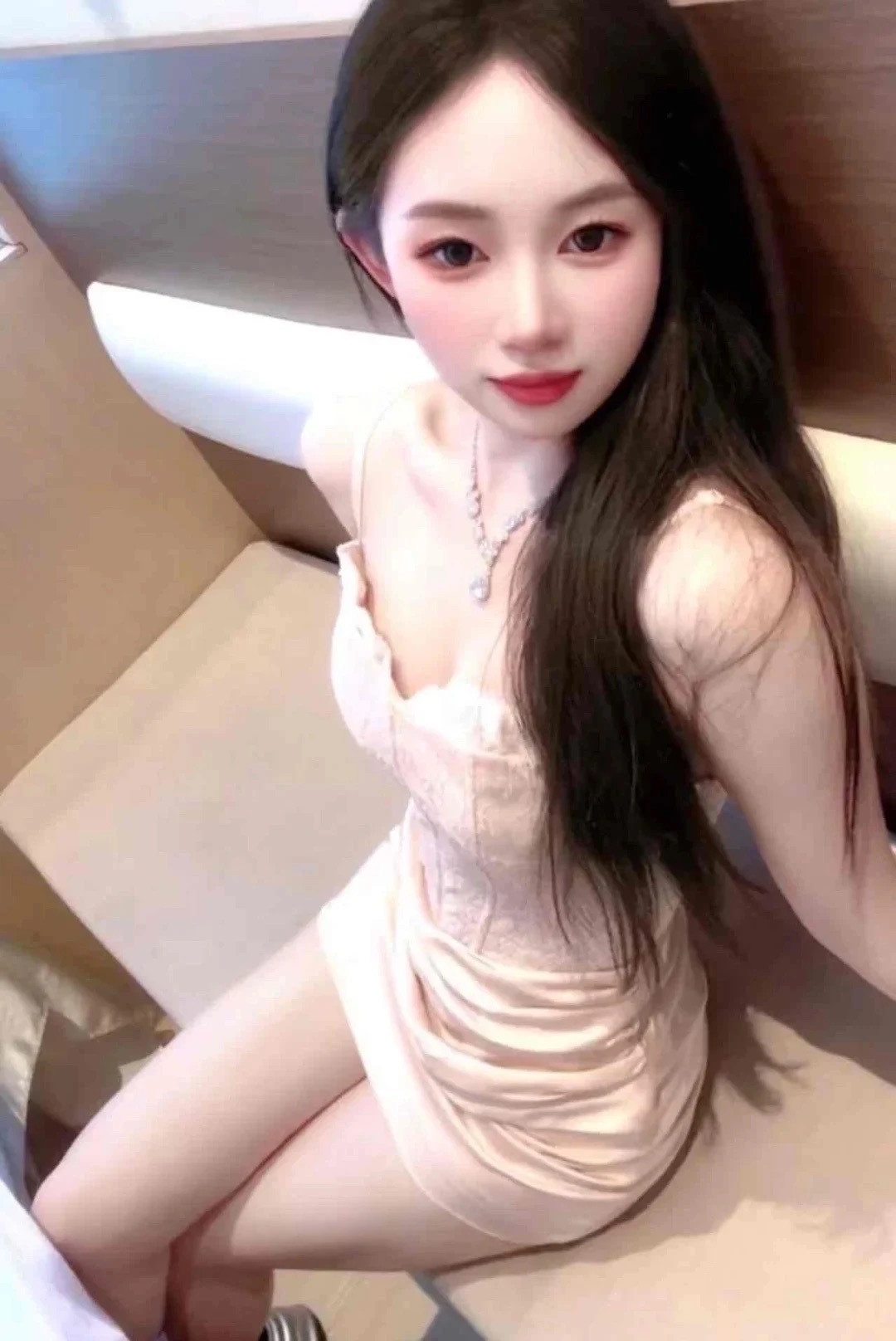 新人田圆的主播照片