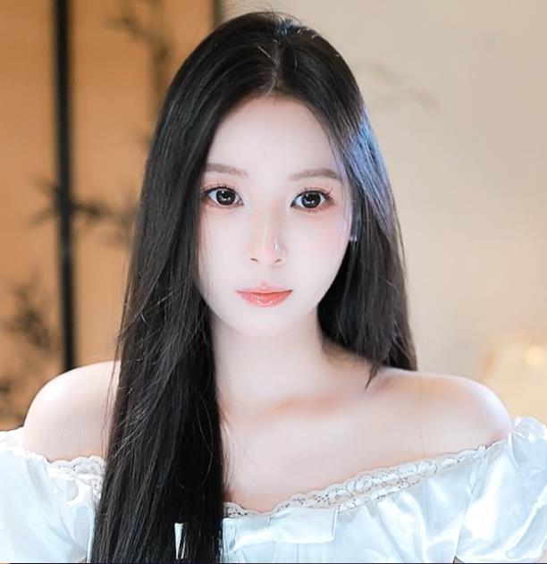 清香白莲纯情小郎君的图片
