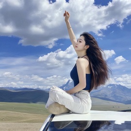 小长今💃被打哭了主播照片
