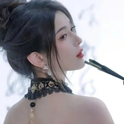 怜倾城🎀扣扣最帅
