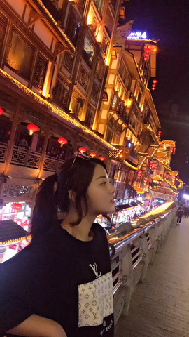 方仪💌落雪九尾主播照片