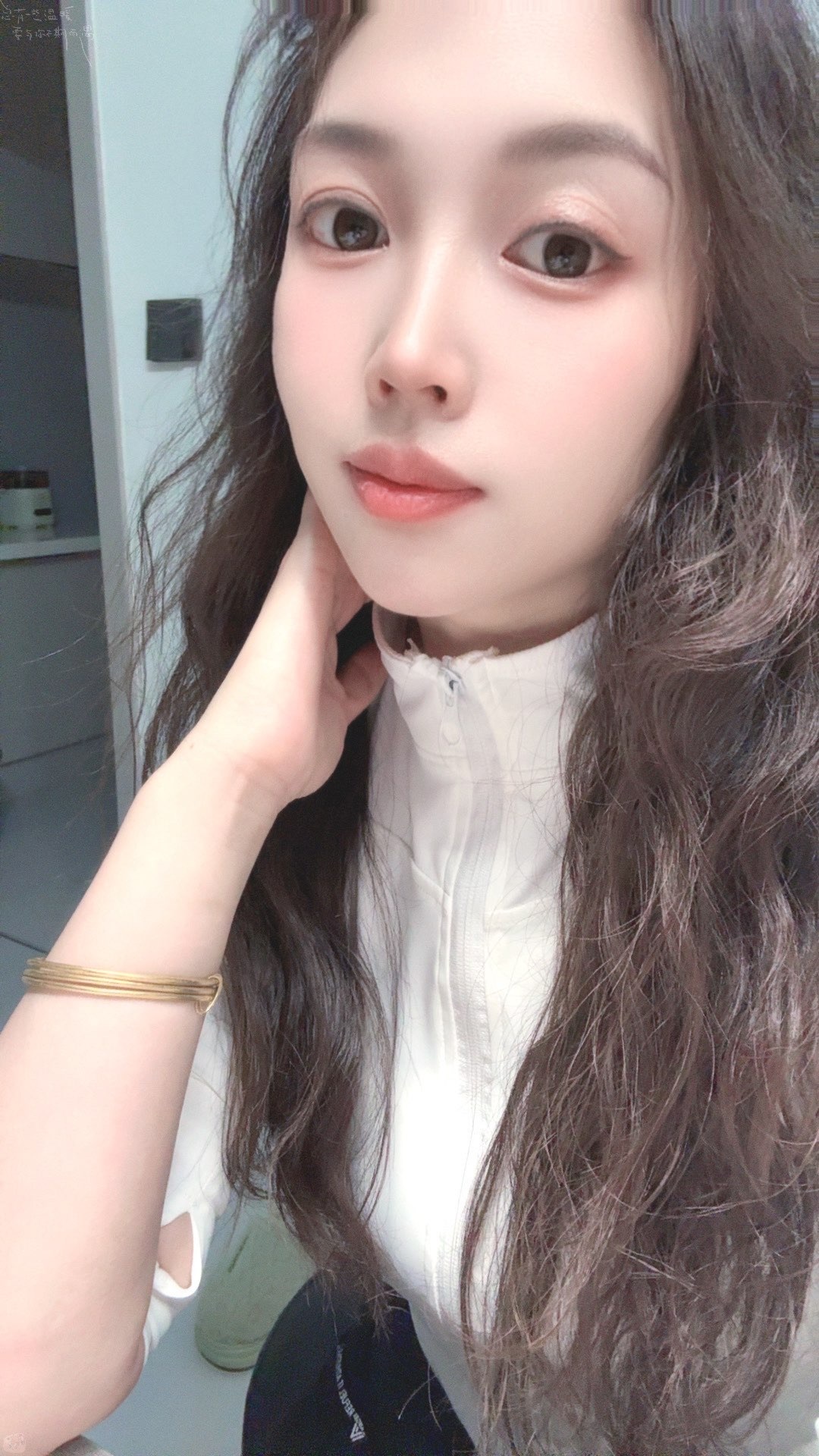 婷语e主播图片