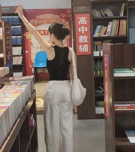 小米🧡主播照片