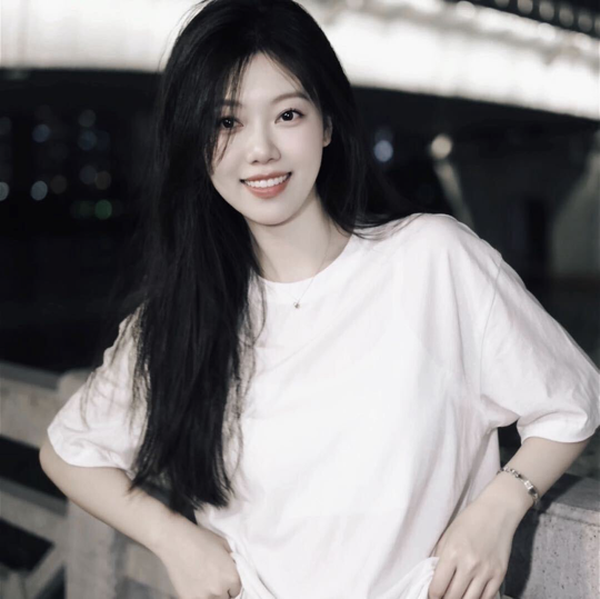 小洁喜欢唱歌海报