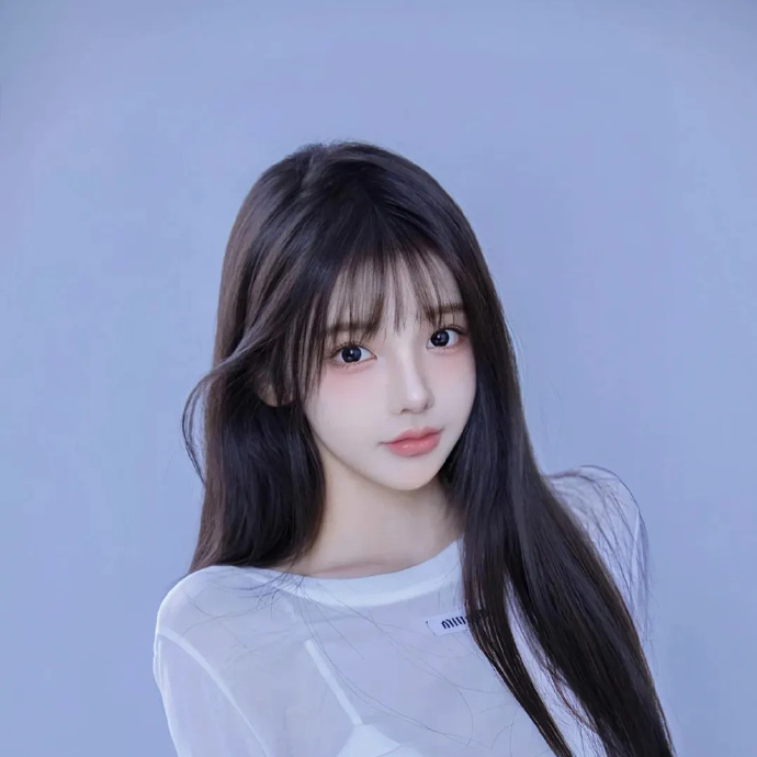 新人~小苜苜海报