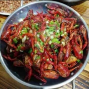 小龙虾配啤酒m