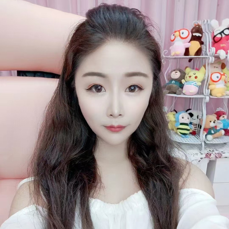 小六六是宝的主播海报