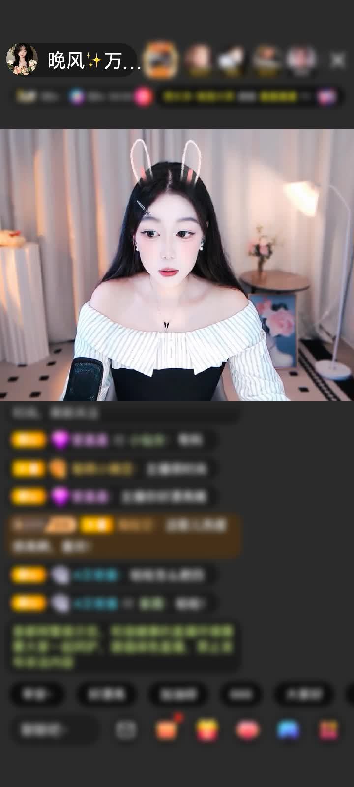 感谢雨中暴龙🐲赠送冰雪女王，还得是我们魔盒小王子
