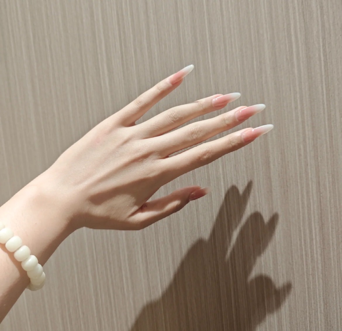 .语芊.休主播图片