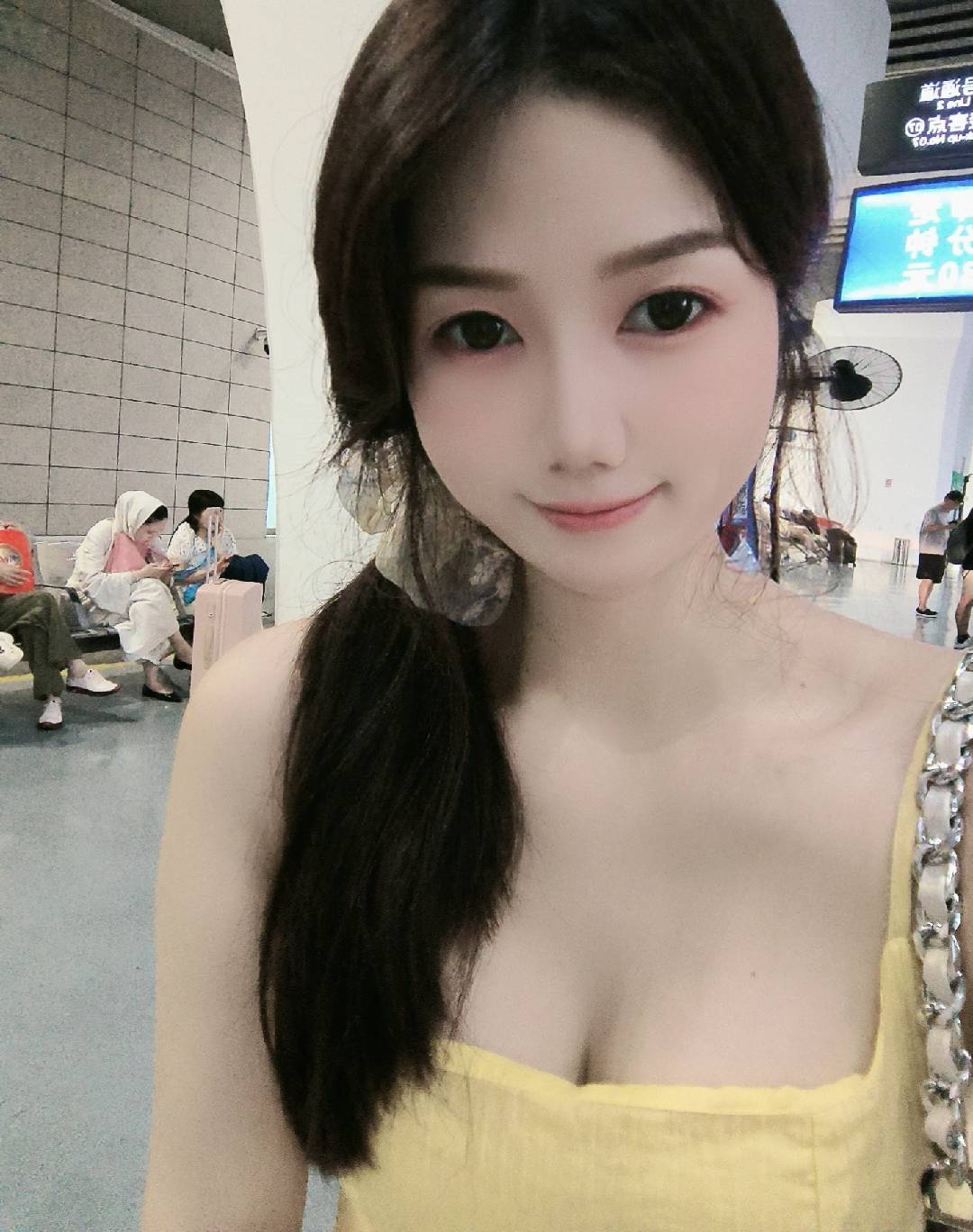 鱼籽酱♊坚持坚持主播图片