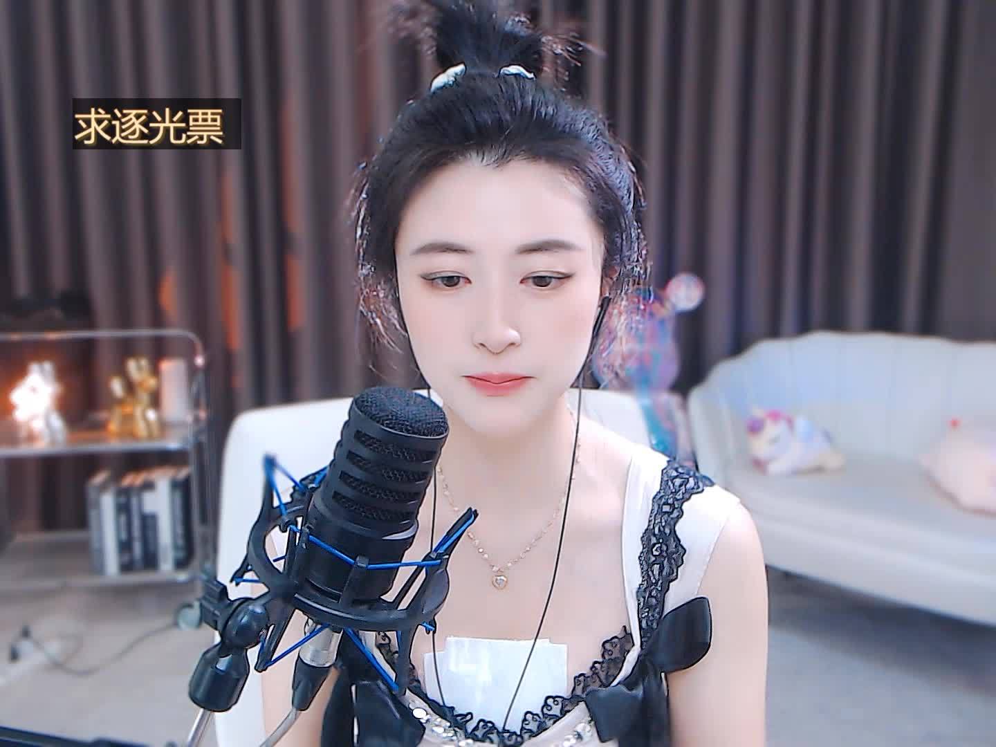 《风吹麦浪》