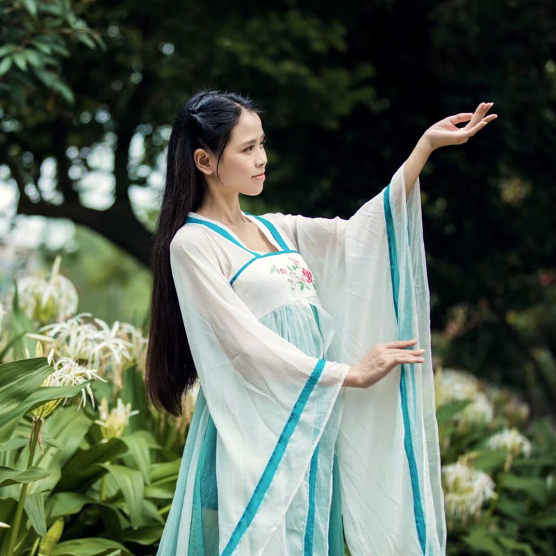 肚肚打雷了视频聊天