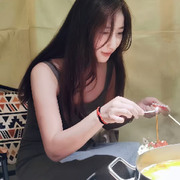 奶凶奶凶小奶娃的头像