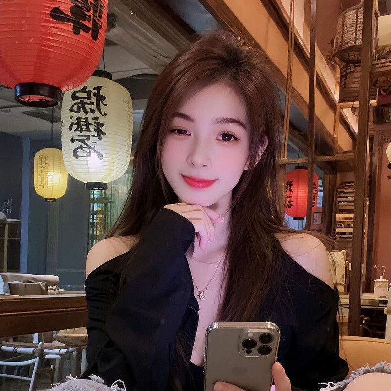 初安安的直播间