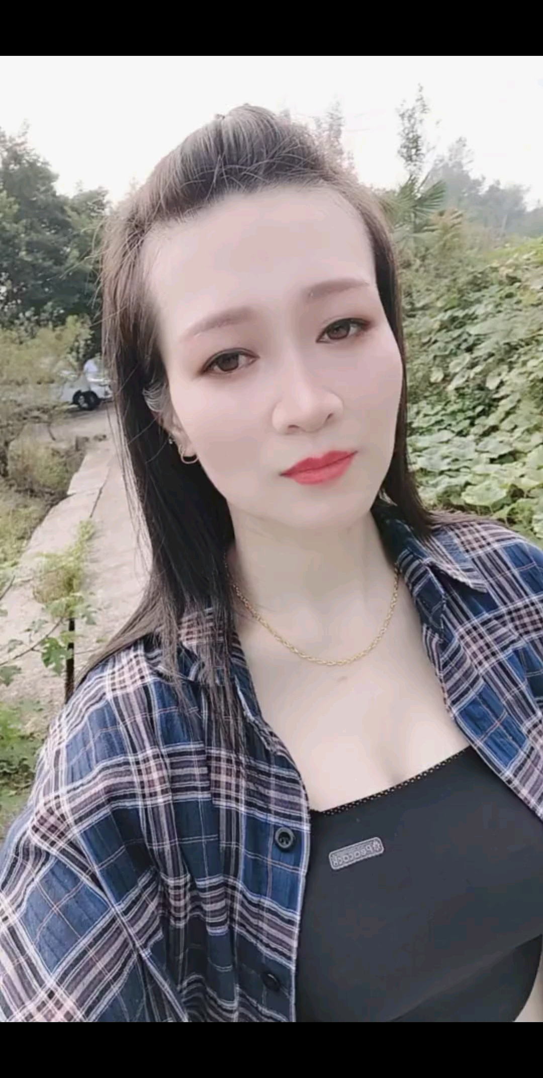 哥 农村咔咔的 可以交个朋友吗