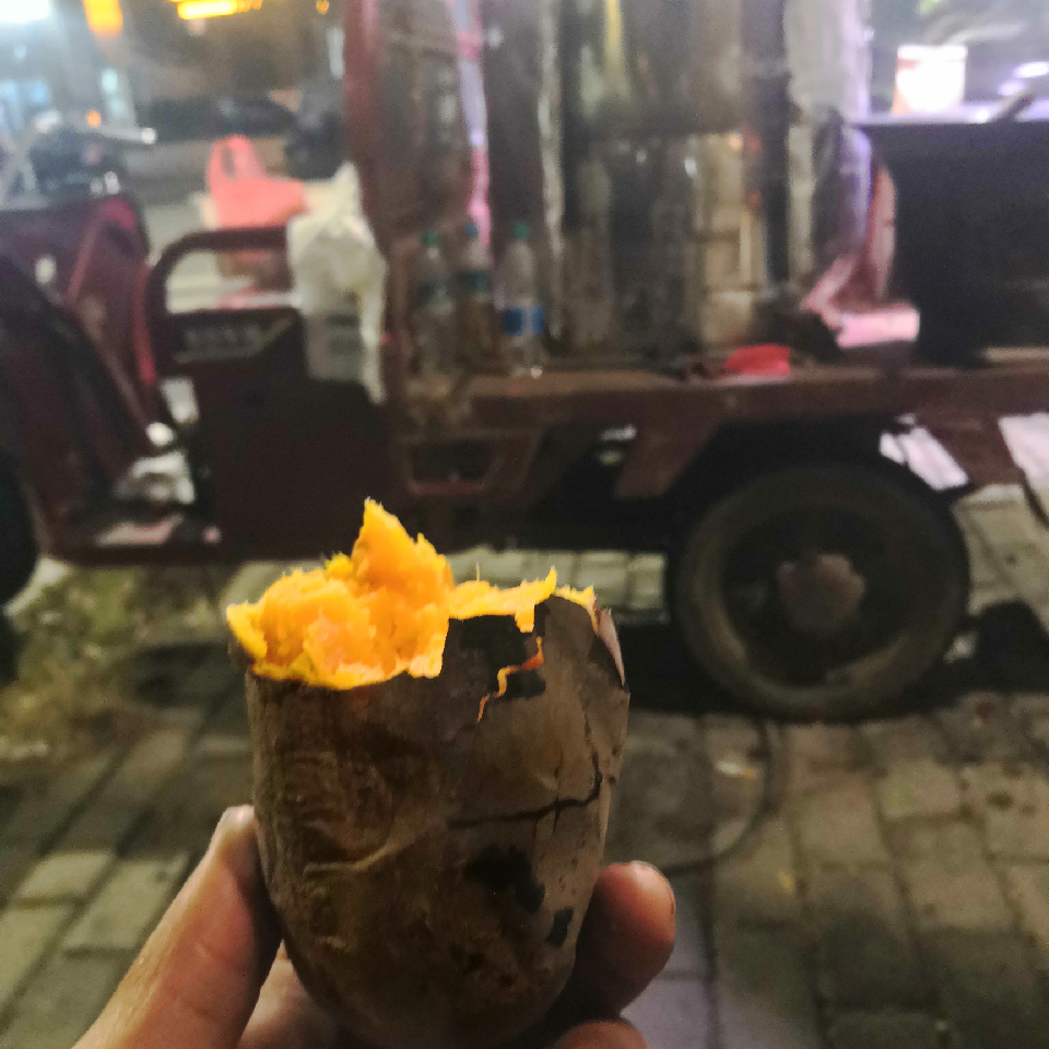 想找个女生海报