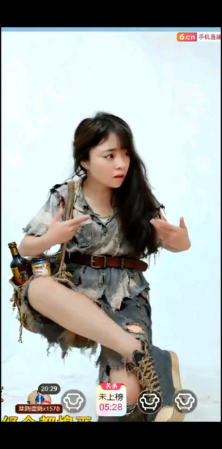 浑身上下都名牌😀😀😀