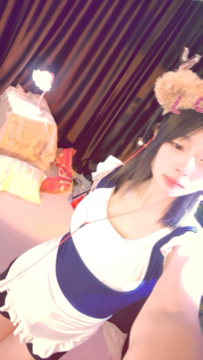 柠柠想要吃饱海报