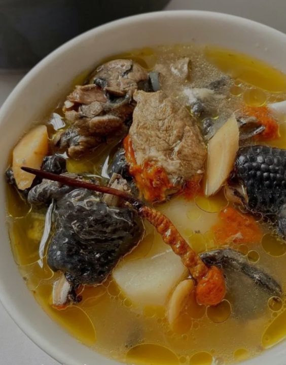 小小南峰主播图片