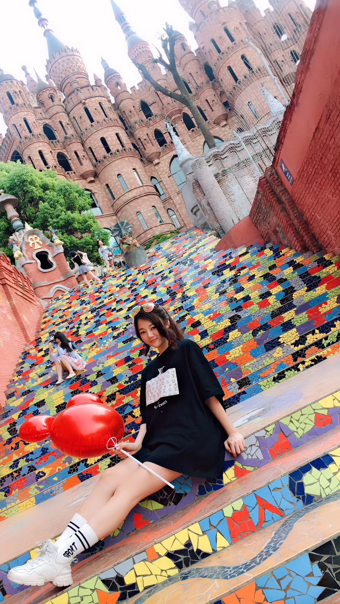 方儀??人間限量版的主播照片