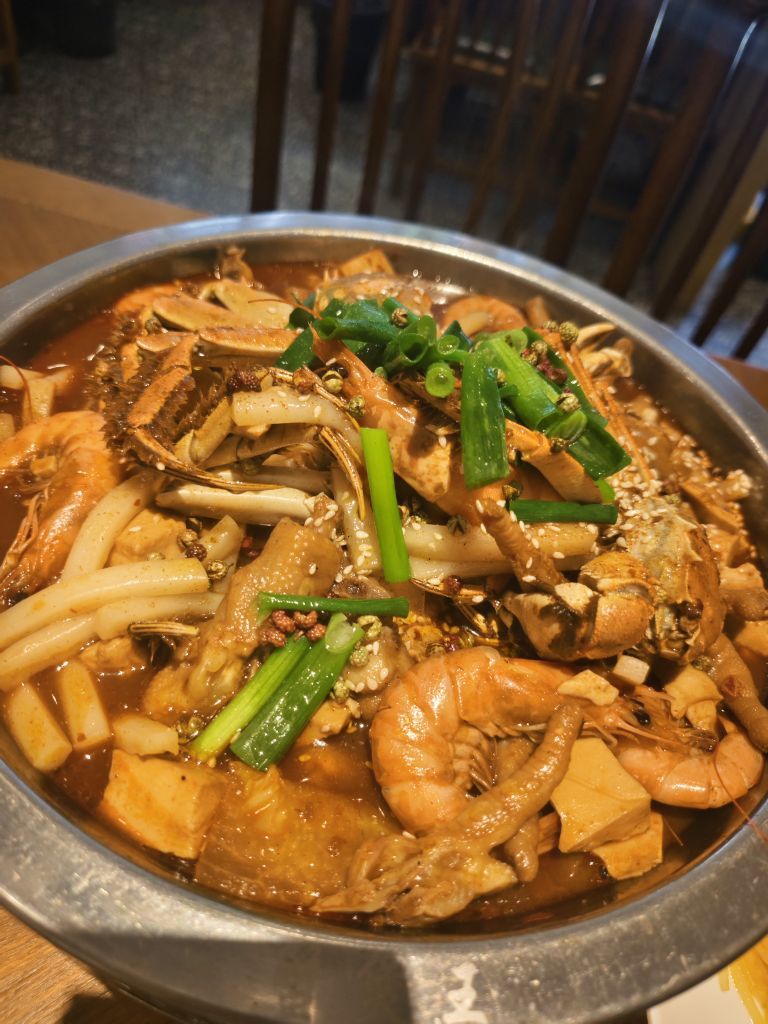 冰冰梓🎄早七播主播图片