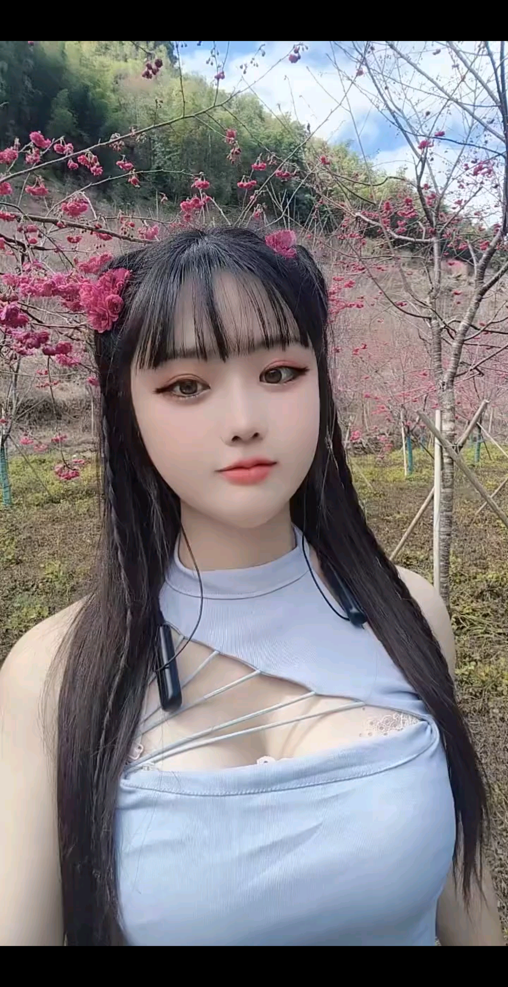 看见花🌺就走不动了