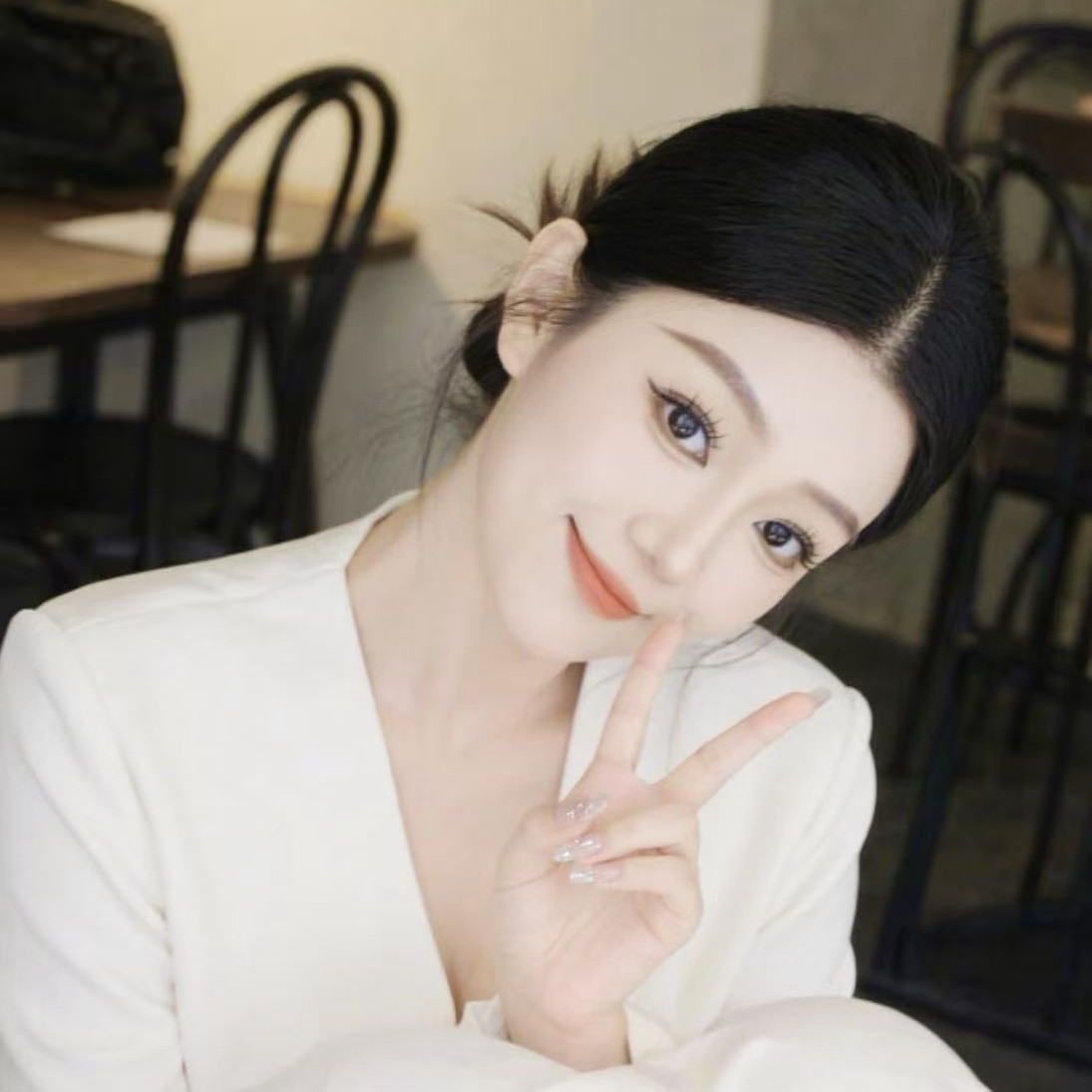 梓洛~的直播间