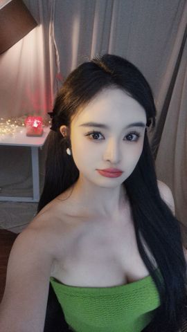 青杉🎤回村手机播主播照片