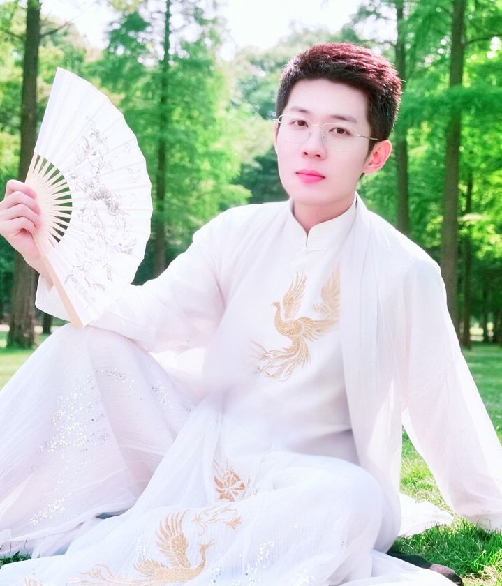 ?花香染晨?主播圖片