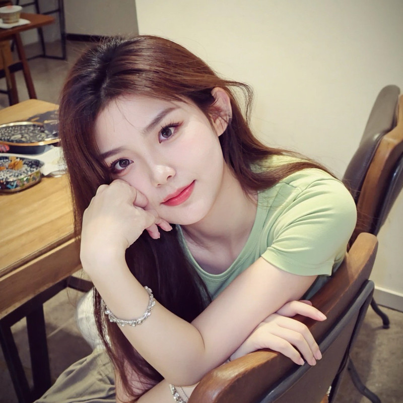 叶子呐视频聊天