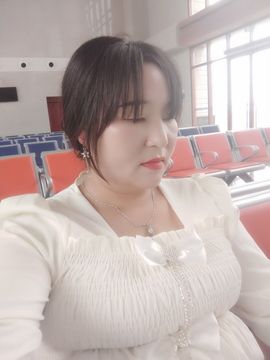 微微星辰的图片