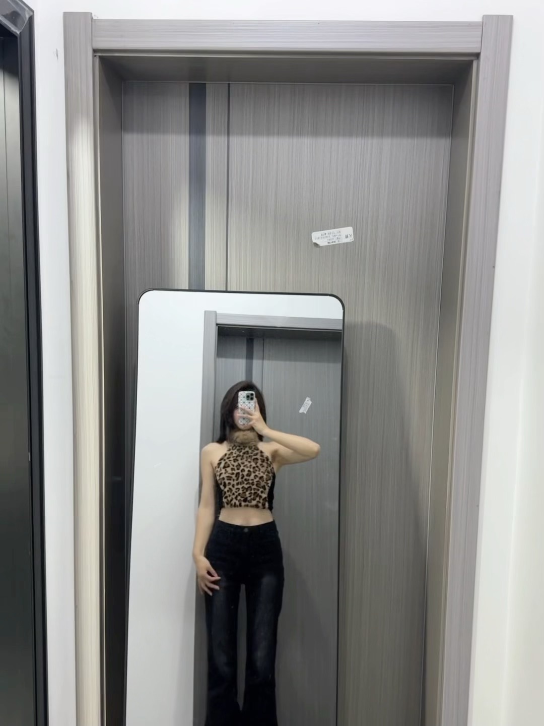不敢说话的欢欢主播图片