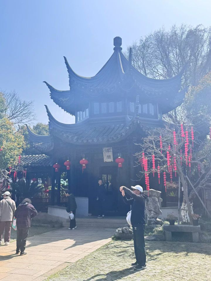 日【🔴】初的主播照片