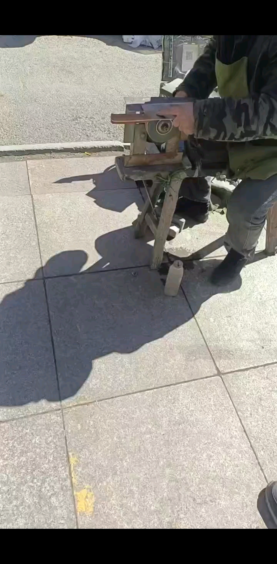 磨剪子磨菜刀/狂笑