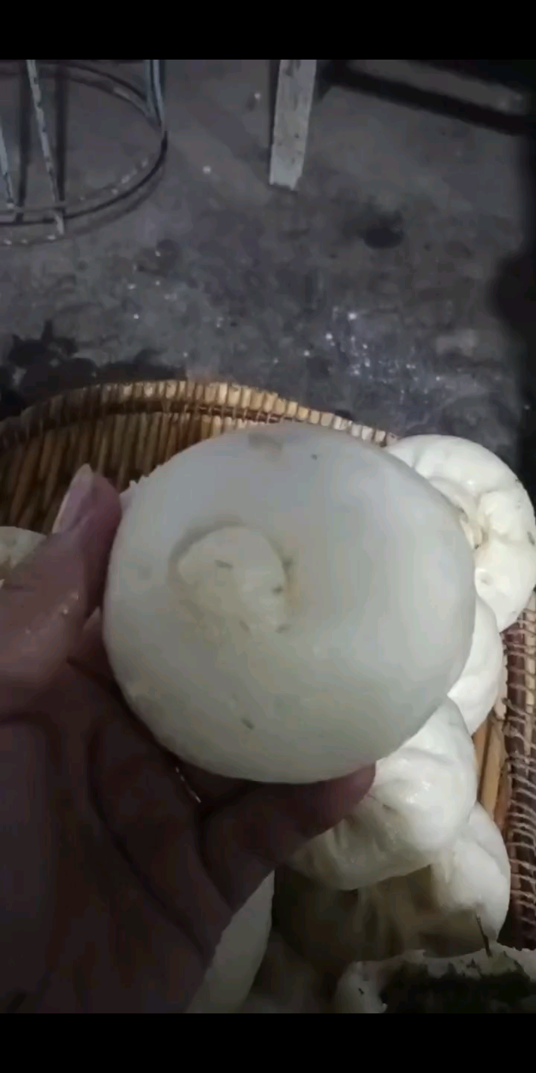 哈哈哈，别笑，说像啥